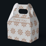 Fraktens Wheel Nautical Hans Party Favor Tack Presentaskar<br><div class="desc">Nautical party eller bröllopsaffär i grått med fraktens hjul mönster. "Tack"-texten skrivs ut längst fram som en mall och rutan fylls i för att skapa ett handtag. Masculine grått färg med brunt hjul som täcker lådan. Fyll den här roligtens lilla låda med party favors för gäster.</div>
