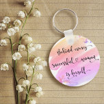 Framgångsrik Watercolor Chic Rosa Typography Nyckelring<br><div class="desc">"Bakom varje framgångsrik kvinna är sig själv." Vem behöver prins Charming? Gör ditt eget "lyckliga efter" och anamma "flickmakt" varje gång du användor den här snyggten, färglös inspirerande feministisk akrylnyckelkedja med söt svart, handskriven manustypografi som täcker en gult, persika, rosa och lila vattenfärg stänk. Den här nyckelkedjan finns i små...</div>