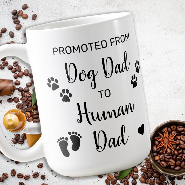 Främja Hund Pappa i uppvisningen av Graviden för m Kaffemugg (Skapare uppladdad)