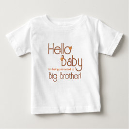 Främjad till Big Brother Hej Baby Retro T Shirt