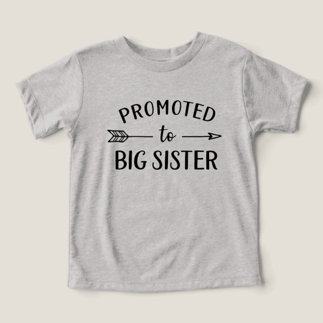 Främjad till Big Sister Nyfödd bebis-kungörelsen T Shirt (Design Framsida)