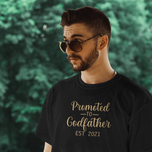 Främjad till Godfather Typography Anpassningsbar G T Shirt (Skapare uppladdad)