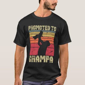 Främjad till Grampa Est2023 Fars dag snart T Shirt