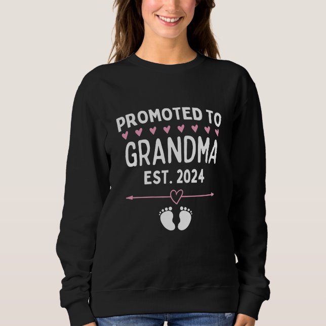 Främjad till Grandma EST.2024 T Shirt (Framsida)