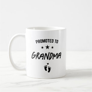 Främjad till Grandma Gravid Notification Mugg