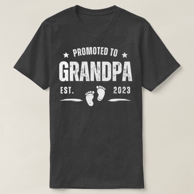 Främjad till Grandpa 2023 snart till första gången T Shirt (Design framsida)