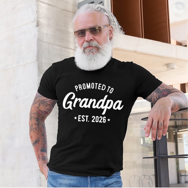Främjad till Grandpa 2026 New Grandpa Est 2026 T Shirt (Skapare uppladdad)