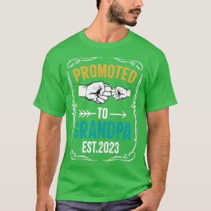 Främjad till Grandpa Est 2023 New Grandpa Far D T Shirt