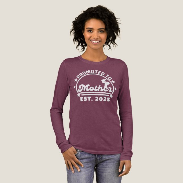 Främjad till Mor Est. 2025 - Ny mamma-Gravid T Shirt (Hel framsida)
