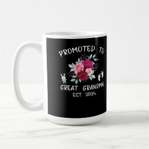 Främjad till Underbar mormor Est 2024 Kaffemugg