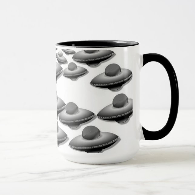 Främmande invasion mugg (Höger)