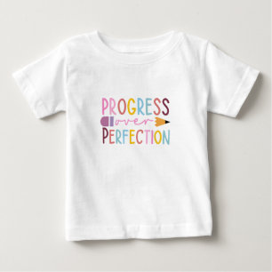 Framsteg för perfekt konst t shirt