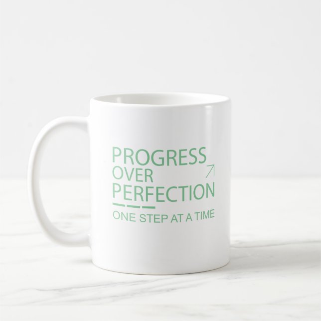 Framsteg framför perfektion Motiverande typografi  Kaffemugg (Vänster)