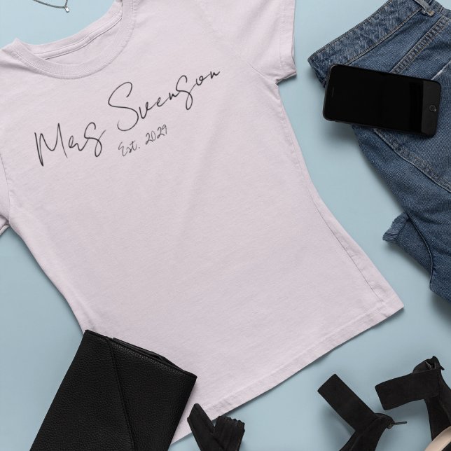 Framtida Bride Mrs. Custom Name Bachelorette T Shirt (Minimalist Bride to be tshirt, Simple and stylish shirt with name for her, Pink tee Future Mrs )