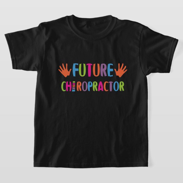 Framtida Chiropractor T-Shirt (Laydown)
