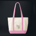 Framtida fru Black Modern Script Bröllop Tote Tygkasse<br><div class="desc">Framtiden Mrs. | Anpassat namn Bröllop Tote Bag med fet stil,  skripttypografi och personlig med ditt framtida efternamn. Vid rosa kan du välja mellan färg och stil.</div>