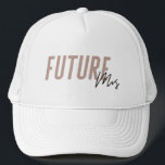 Framtida fru Hat | Bachelorette Hat - Mörkens Rosa Truckerkeps<br><div class="desc">// Behöver du hjälp med att anpassa din design? Har andra idéer? Kontakta mig gärna på: zoe@gorjodesigns.com</div>