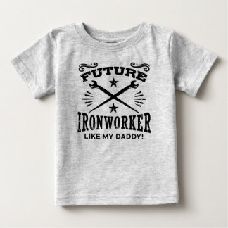 Framtida ironarbetare som min pappa tee