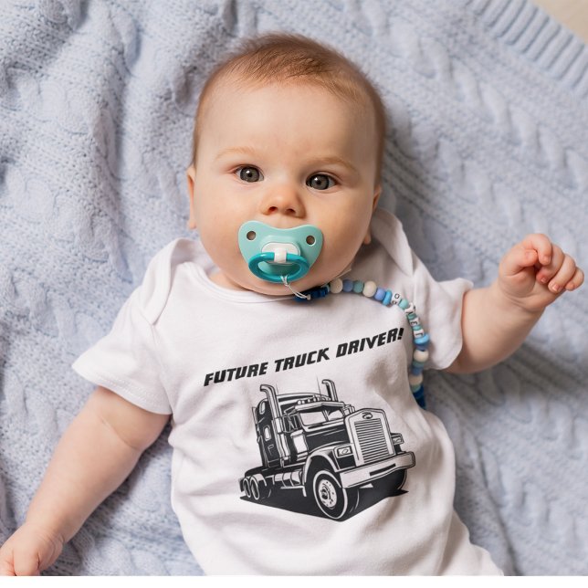 Framtida Lastbil-drivrutin - praktisk utrustning T Shirt (adorable truck driver themed baby shirt. "Future truck driver")