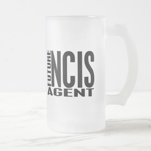 Framtida NCIS-agent Frostat Ölglas (Höger)