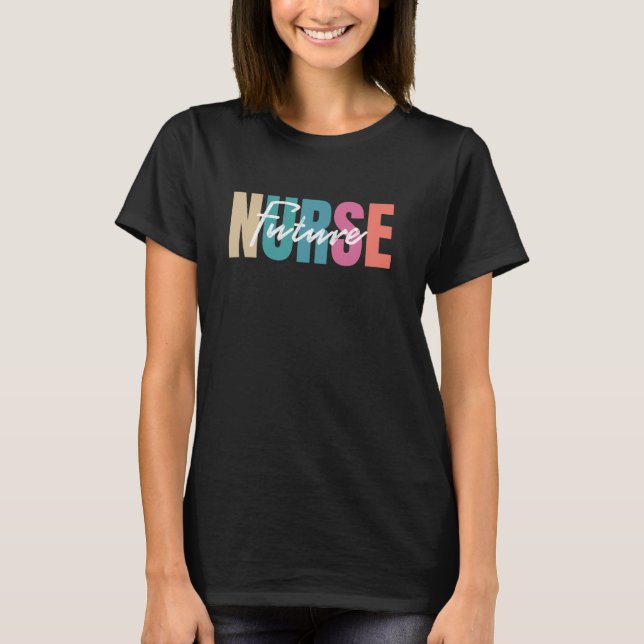 Framtida sjuksköterska med färgstark inspirationer t shirt (Framsida)