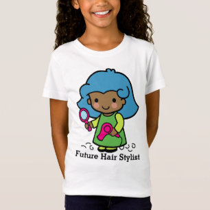 Framtida skönhetare/hårstylist med blåtorktumlare t shirt