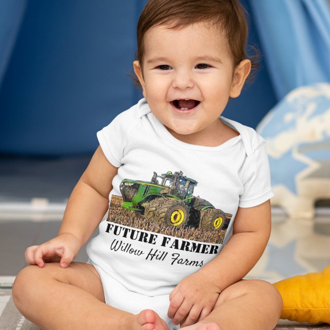 Framtida utrustning för Farm Farm Namn Anpassnings T Shirt (Skapare uppladdad)