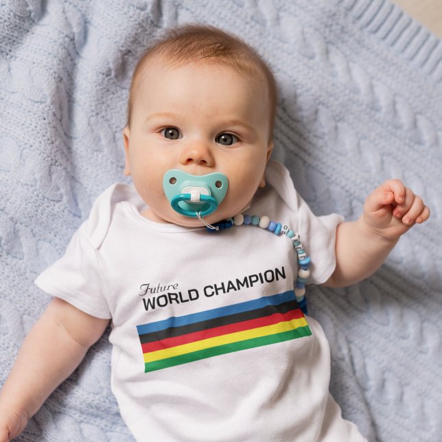 Framtida världsmästercykel t shirt (Skapare uppladdad)