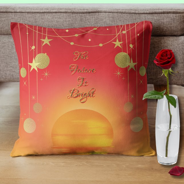 "Framtiden är ljus" Motiv Sol och stjärnor Kudde (A gorgeous, happy sun, star, and moon pillow with customizable text to read whatever you wish)