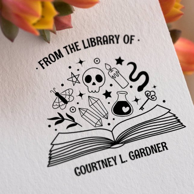 FRÅN DIN NAMN-BOKS BIBLIOTEK STÄMPEL (From the librabry this book belongs to magic potion snake star)