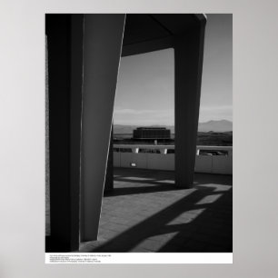 Från Porch of Physics Lecture Hall Bygger Poster