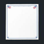 Från skrivbordet | Smart All-American-Personlig Anteckningsblock<br><div class="desc">Ett anteckningsblock för snyggt som du kan anpassa med din egen text, inklusive ett namn. Utformningen har ett grekiskt Nyckel-hörn gräns med vattenfärgen USA flagga bilder (som jag ursprungligen målade upp innan den skannades in i digital form). . Du kan ändra färg i gräns (för närvarande en mellblått) genom att...</div>