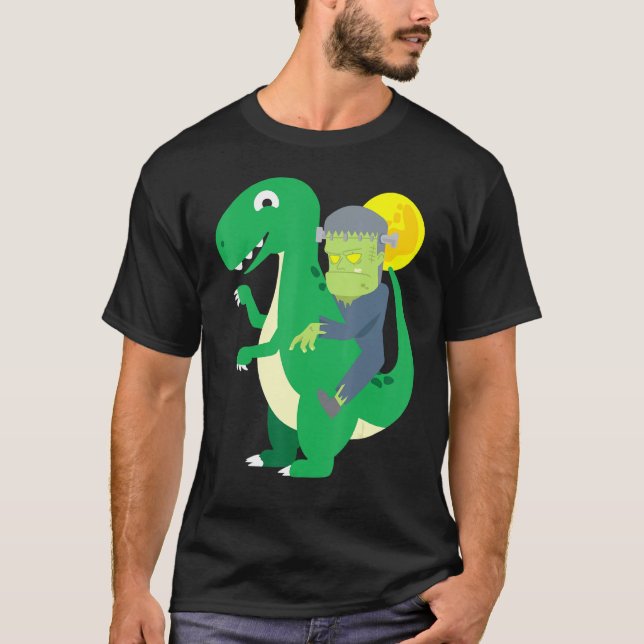 Frankenstein Riding T Rex Coola Dinosaur Halloween Shirt (Framsida)