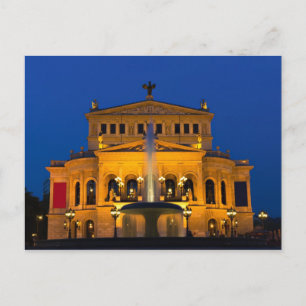 Frankfurt-Opera vid vykort med tvinnat ljus