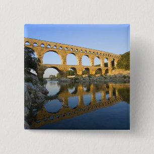 Frankrike, Avignon. Den romerska akvedukten Pont d Knapp