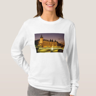 Frankrike, Paris, Conciergerie och floden Seine vi Tee