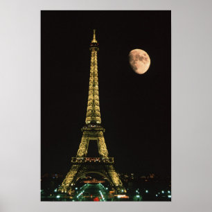 Frankrike, Paris. Eiffel Torn på natten med Poster
