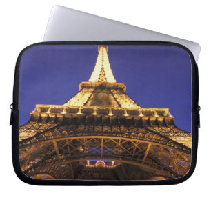 FRANKRIKE, Paris Eiffeltornet, kvällsutsikt Laptop Fodral