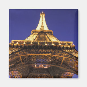 FRANKRIKE, Paris Eiffeltornet, kvällsutsikt Magnet