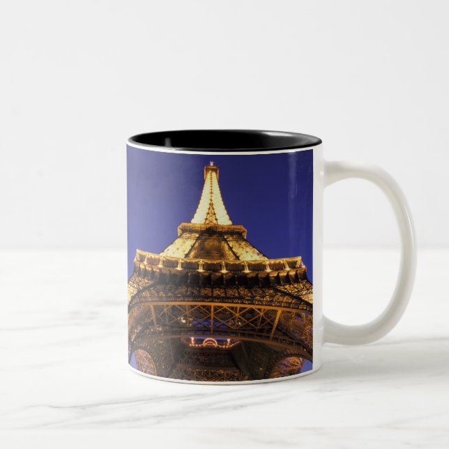 FRANKRIKE, Paris Eiffeltornet, kvällsutsikt Två-Tonad Mugg (Höger)