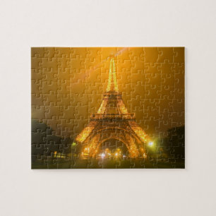 Frankrike, Paris. Eiffeltornet upplyst kl 3 Pussel