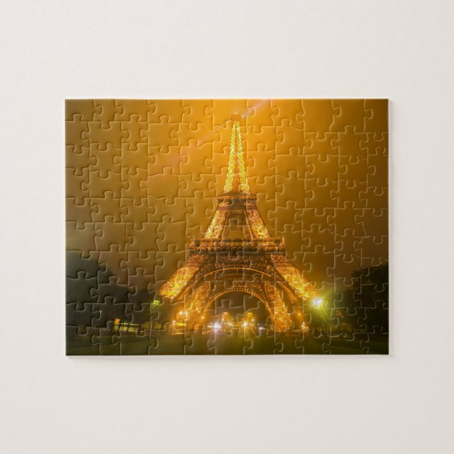 Frankrike, Paris. Eiffeltornet upplyst kl 3 Pussel (Horisontell)