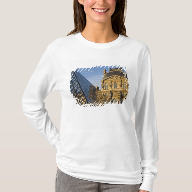 Frankrike, Paris, Louvren och pyramiden, Tröja (Framsida)