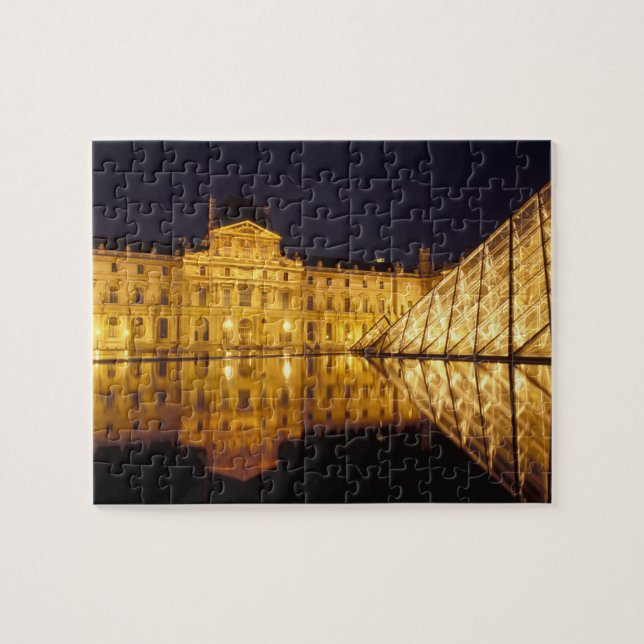Frankrike, Paris, Louvren på natten. Pussel (Horisontell)