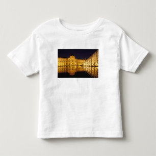 Frankrike, Paris, Louvren på natten. Tee Shirt