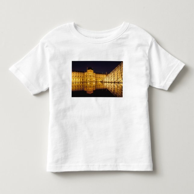 Frankrike, Paris, Louvren på natten. Tee Shirt (Framsida)