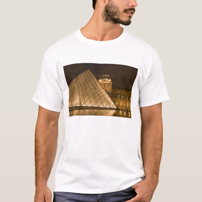 Frankrike, Paris. Louvren vid vriden. Kredit 2 Tee Shirt (Framsida)
