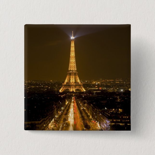 Frankrike, Paris. Nattlig vy av Eiffeltornet Knapp (Framsida)