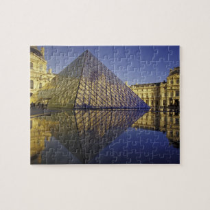 FRANKRIKE, Paris Reflektion, Pyramid. Louvren Pussel