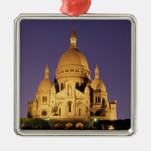 Frankrike, Paris, Sacré-Coeur i skymningen. Julgransprydnad Metall